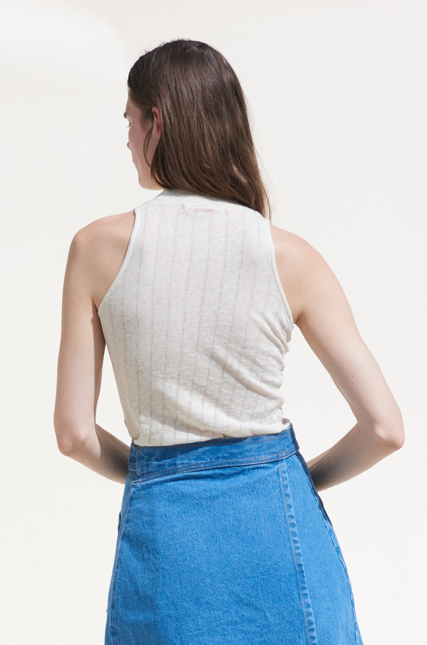 Nora Mock Tank