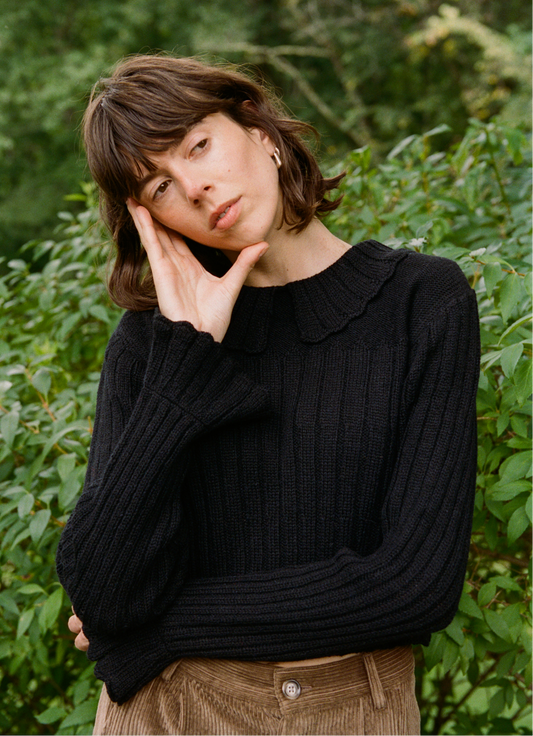 Petal Collar Jumper - Noir