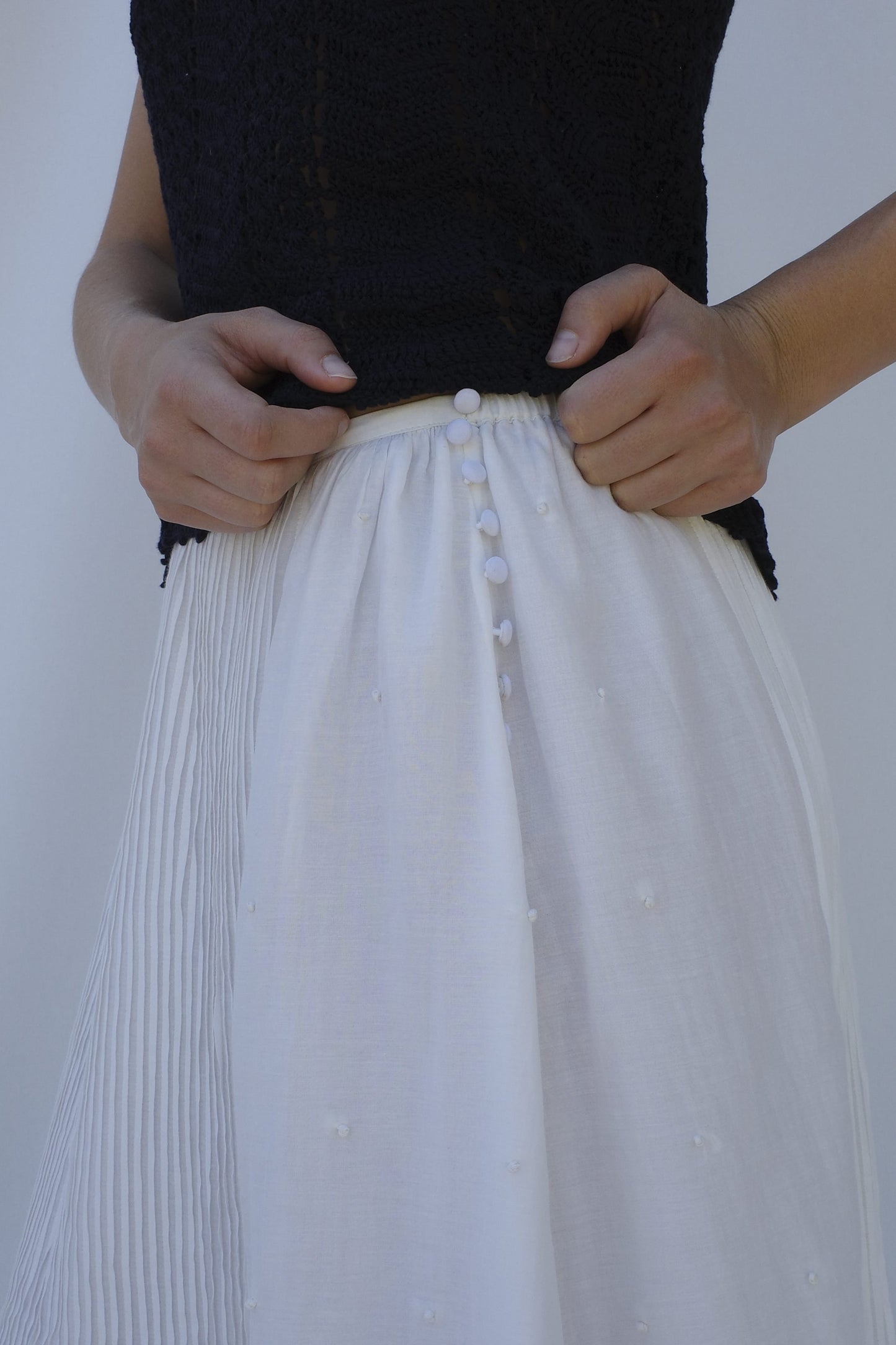 Romy Pintuck Skirt - Salt